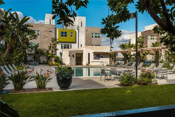 $940,000 | 955 East Mason Lane, Unit 80, Anaheim, CA 92805