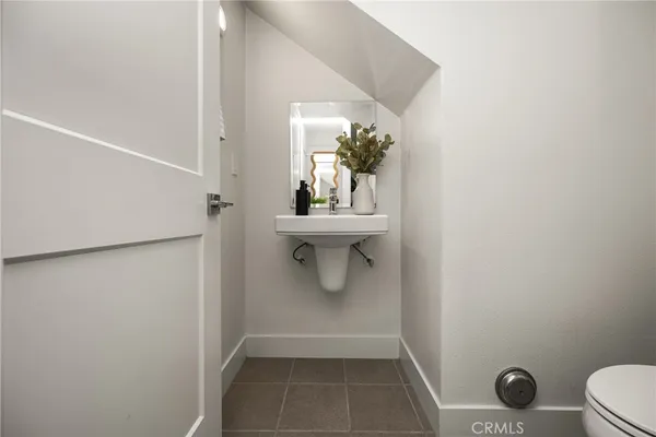 $940,000 | 955 East Mason Lane, Unit 80, Anaheim, CA 92805