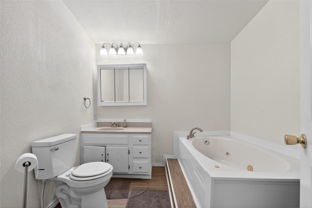 17319 Senne Road Forney, TX 75126 - Photo 17 of 32 Plumbing is in the wall to add a standup shower behind the door