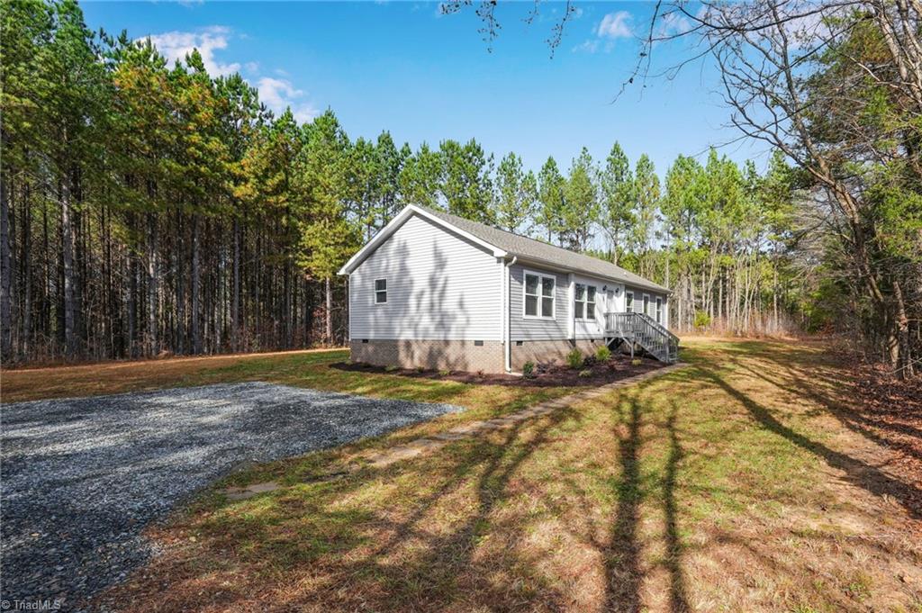 880 Perkinson Road Ruffin, NC 27326 - Photo 5 of 41