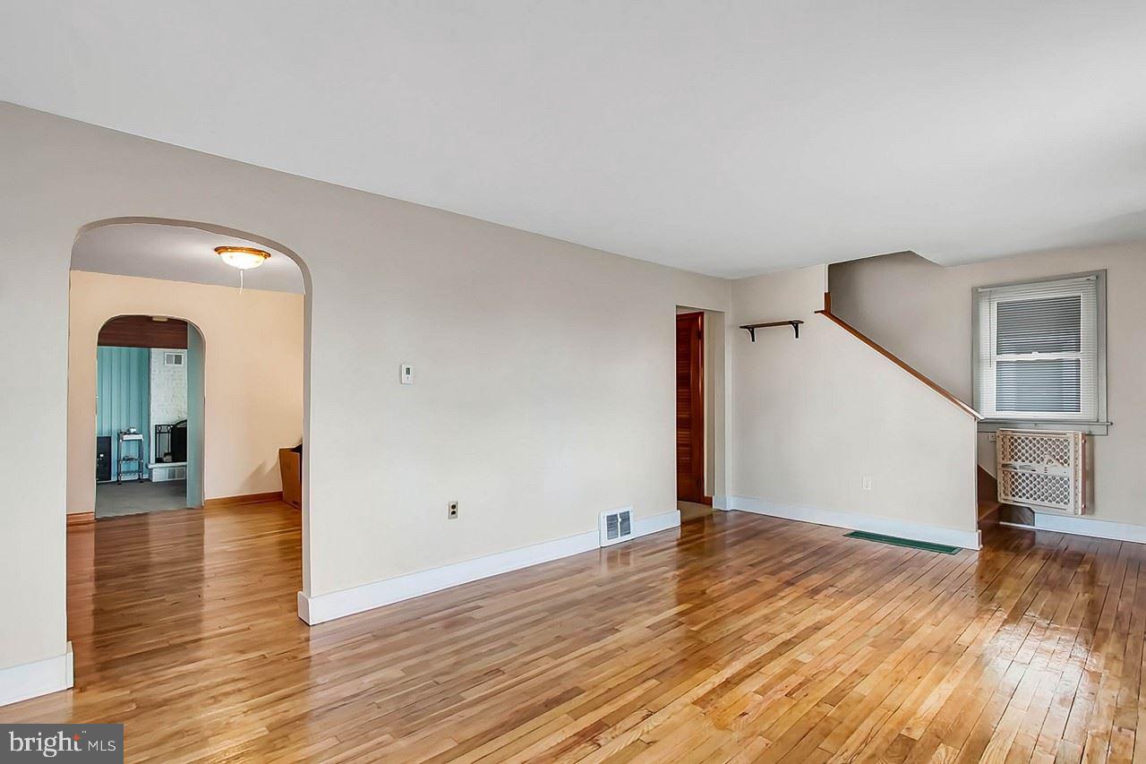 338 Filbert Street Hanover, PA 17331 - Photo 3 of 25 Gallery Image 3