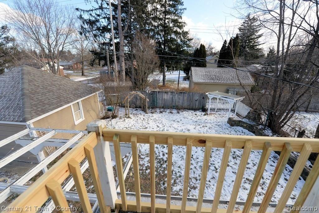 18618 Farmington Road Livonia, MI 48152 - Photo 30 of 43 Balcony off 4th bedroom looking out to backyard.
