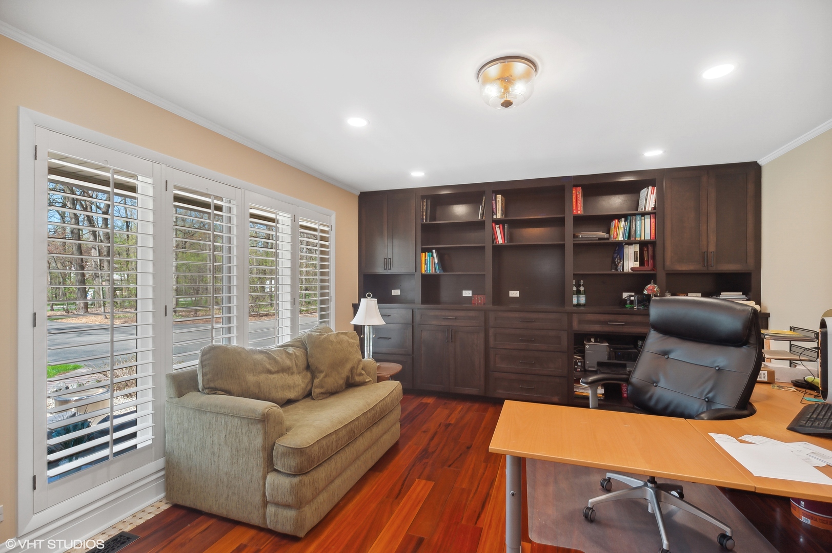 1685 Millburne Road Lake Forest, IL 60045 - Photo 11 of 21 a living room with furniture and a window