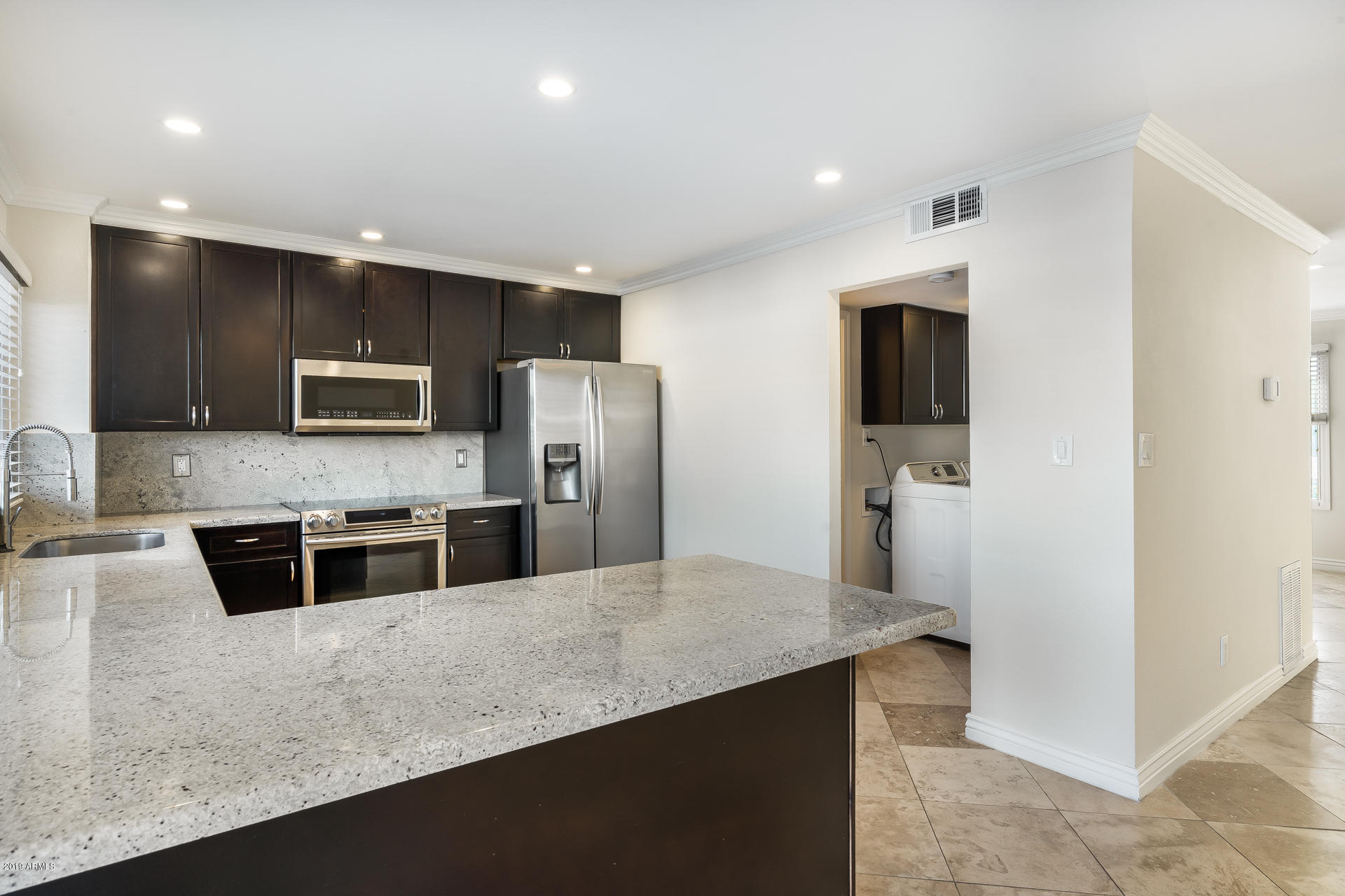 8236 East Chaparral Road Scottsdale, AZ 85250 - Photo 8 of 38 BEAUTIFUL KITCHEN