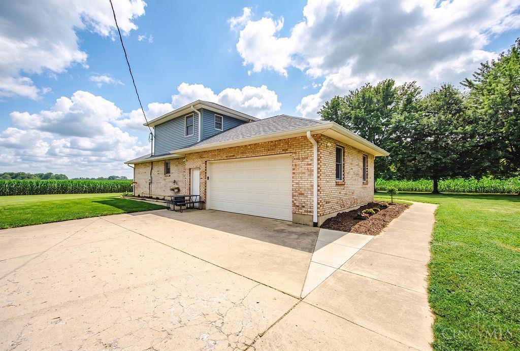 7947 Contreras Road Oxford, OH 45056 - Photo 3 of 48
