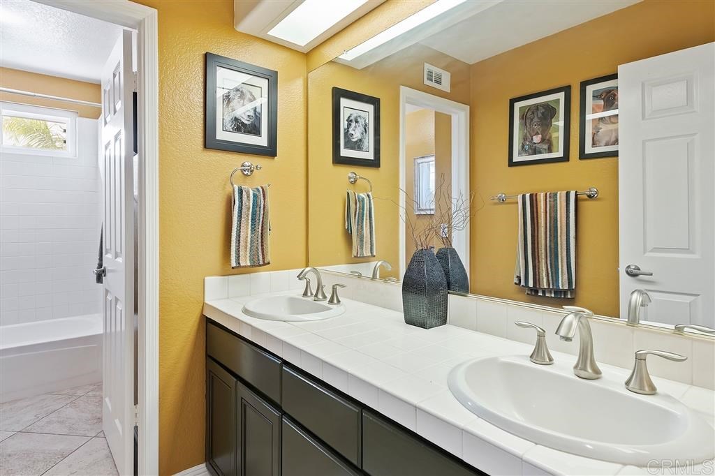 5868 Jeffries Ranch Road Oceanside, CA 92057 - Photo 12 of 25 Gallery Image 12