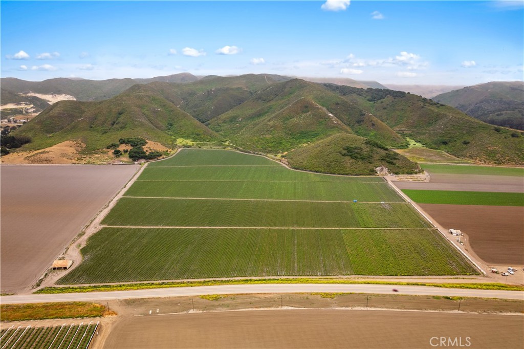 0 Floradale Avenue Lompoc, CA 93436 - Photo 5 of 10 a view of a tennis court