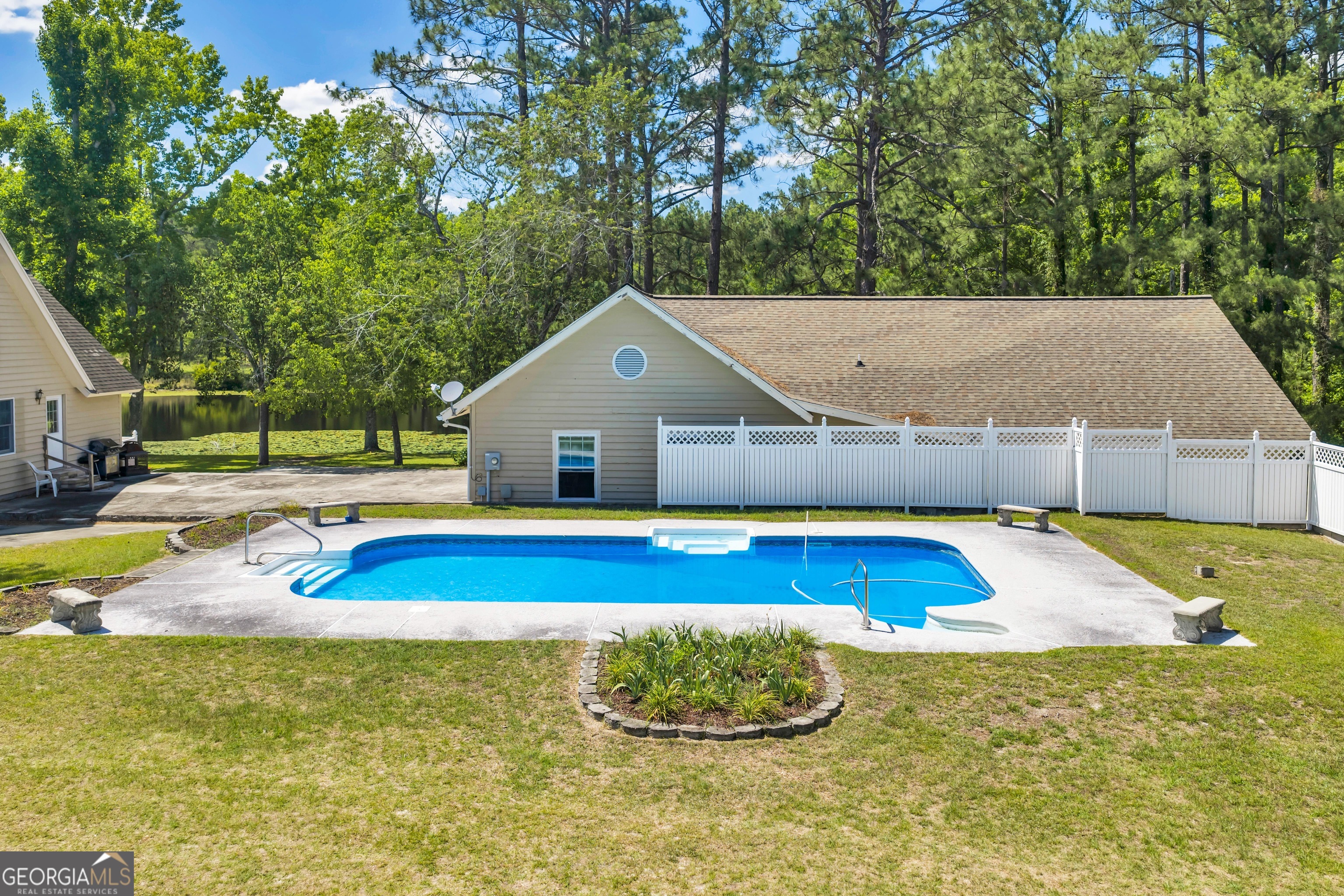 87 Georgia Avenue Adrian, GA 31002 - Photo 10 of 74