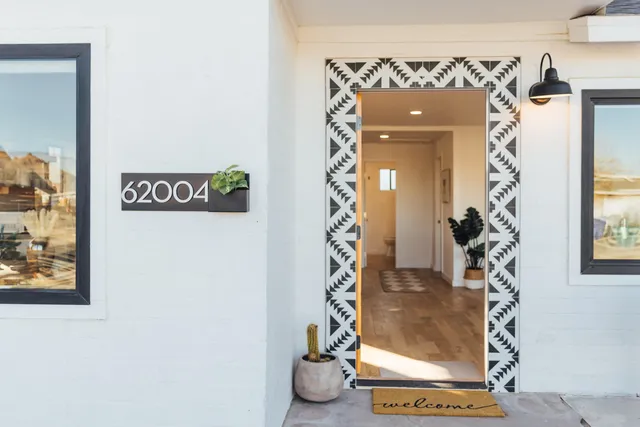 a view of a entryway