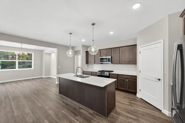 $459,900 | 1420 Victory Lane Northeast, Isanti, MN 55040