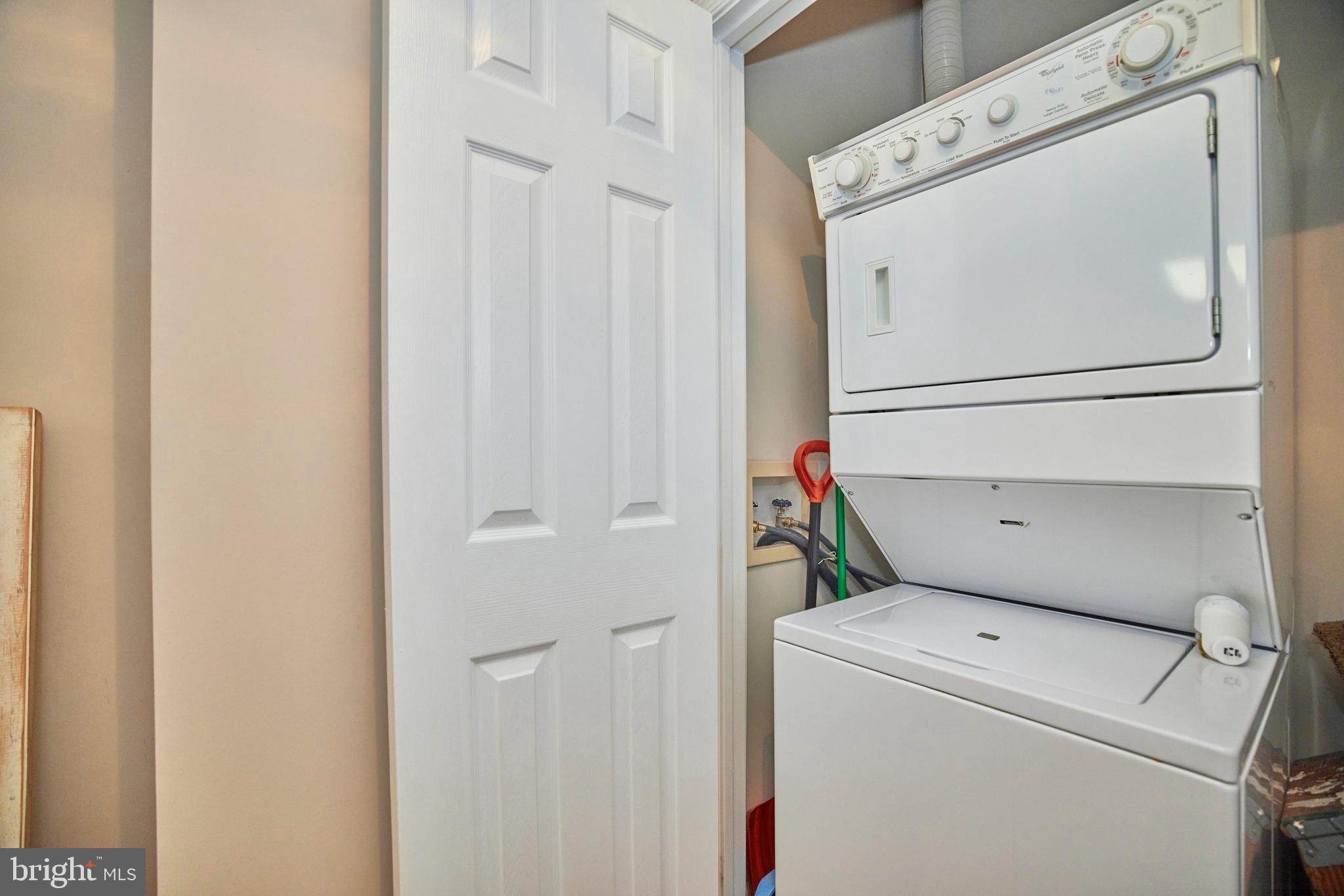 1716 Lake Shore Crest Drive, Unit 31 Reston, VA 20190 - Photo 26 of 46