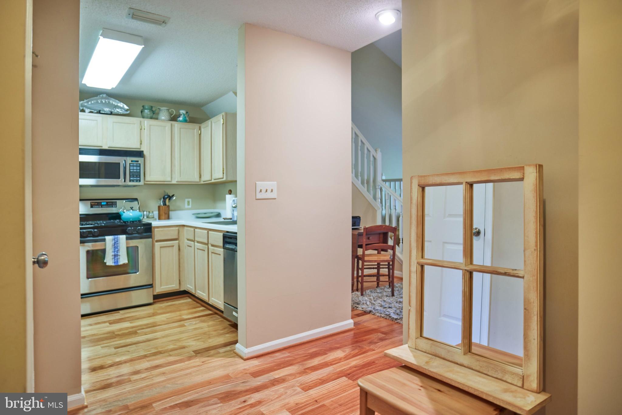 1716 Lake Shore Crest Drive, Unit 31 Reston, VA 20190 - Photo 5 of 46