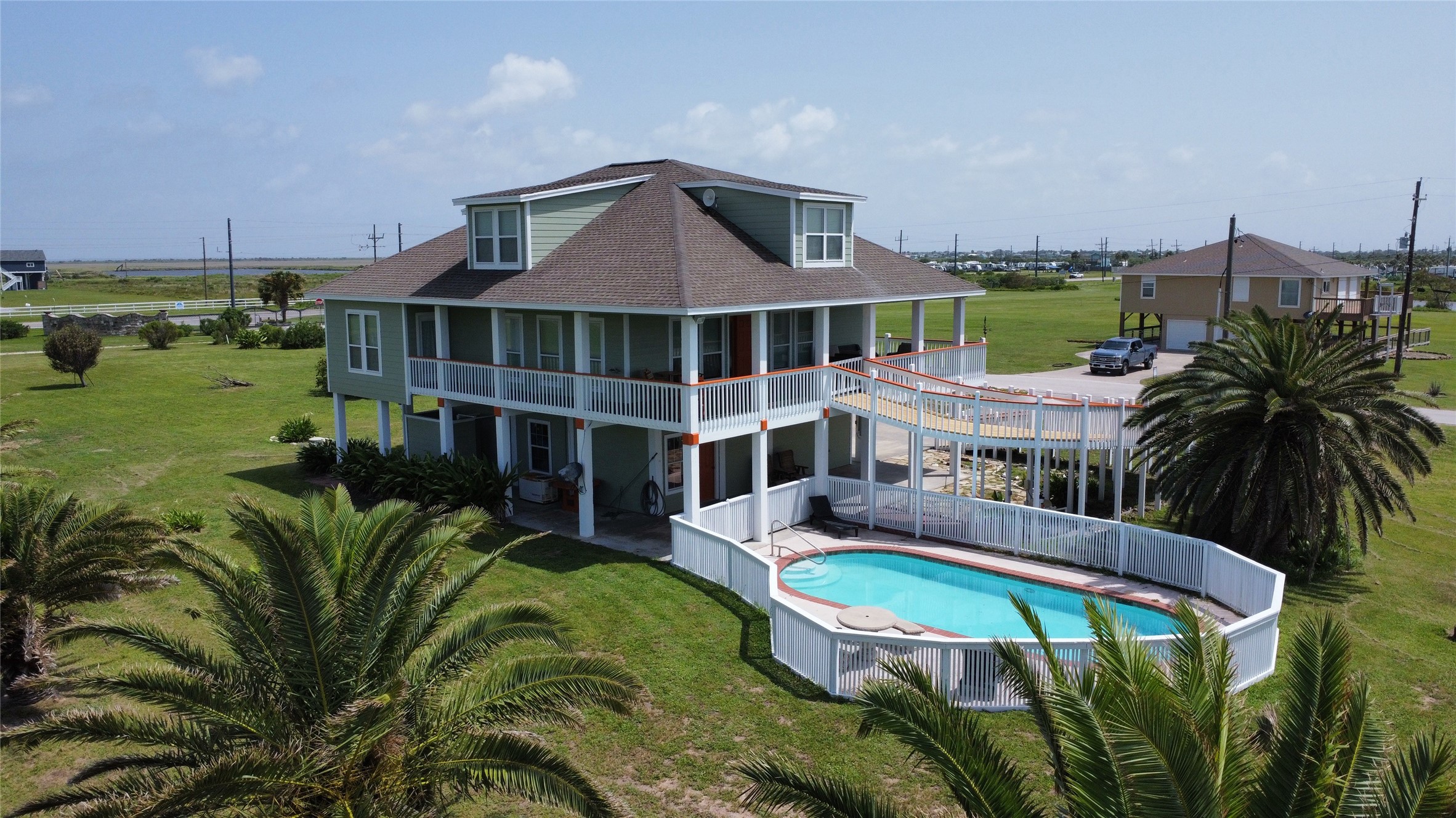 979 Rancho Carribe Drive Crystal Beach, TX 77650 - Photo 8 of 50 aerial view from the south