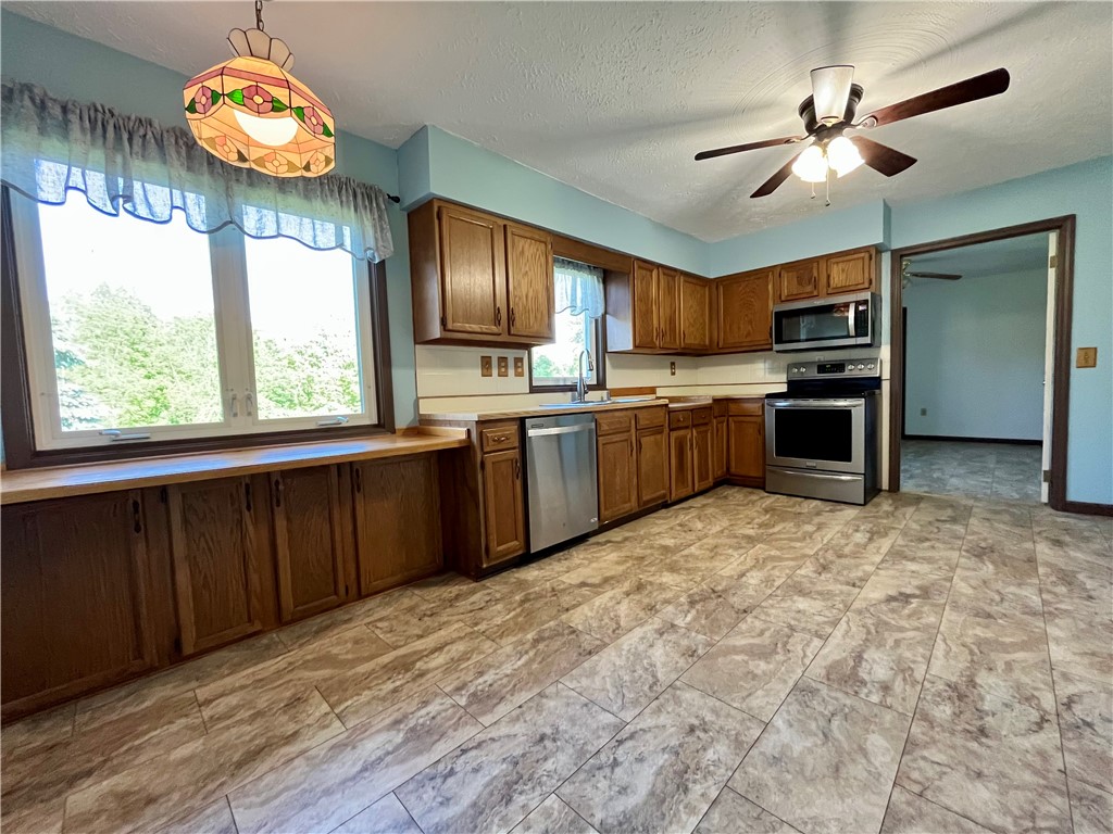 6796 E Port Wolcott, NY 14590 - Photo 16 of 50