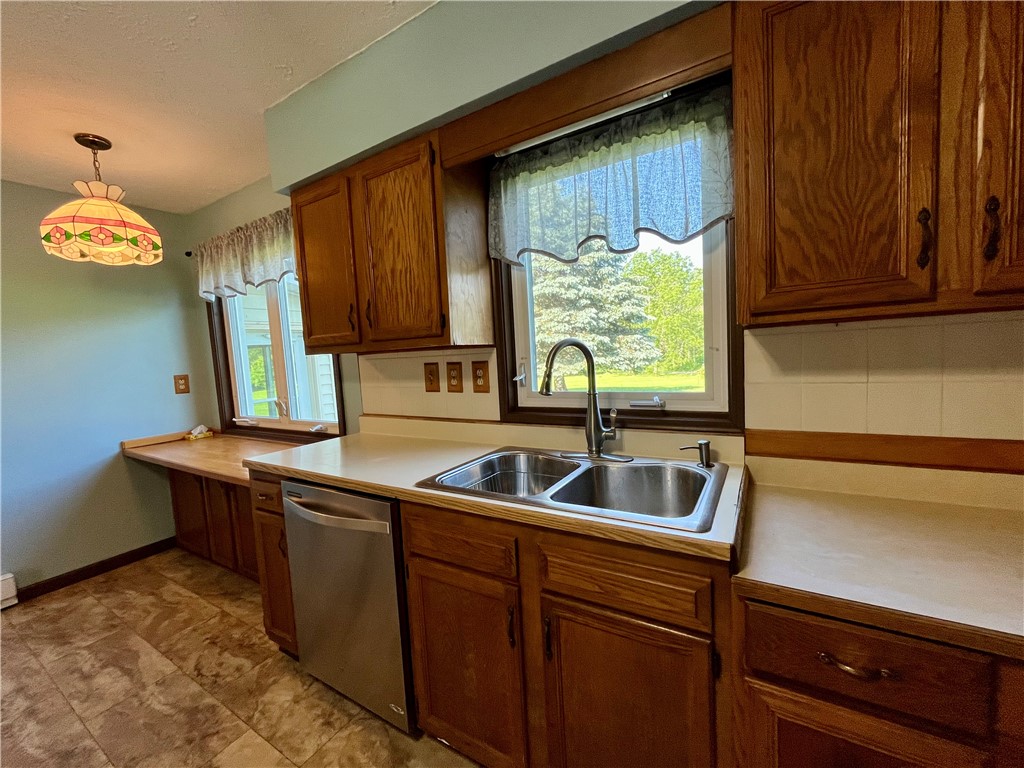 6796 E Port Wolcott, NY 14590 - Photo 18 of 50