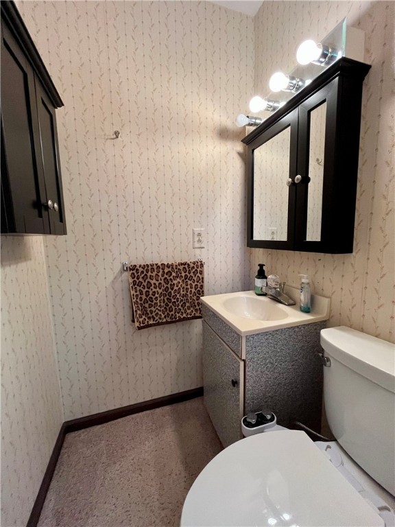 6796 E Port Wolcott, NY 14590 - Photo 22 of 50 1/2 bath in primary bedroom