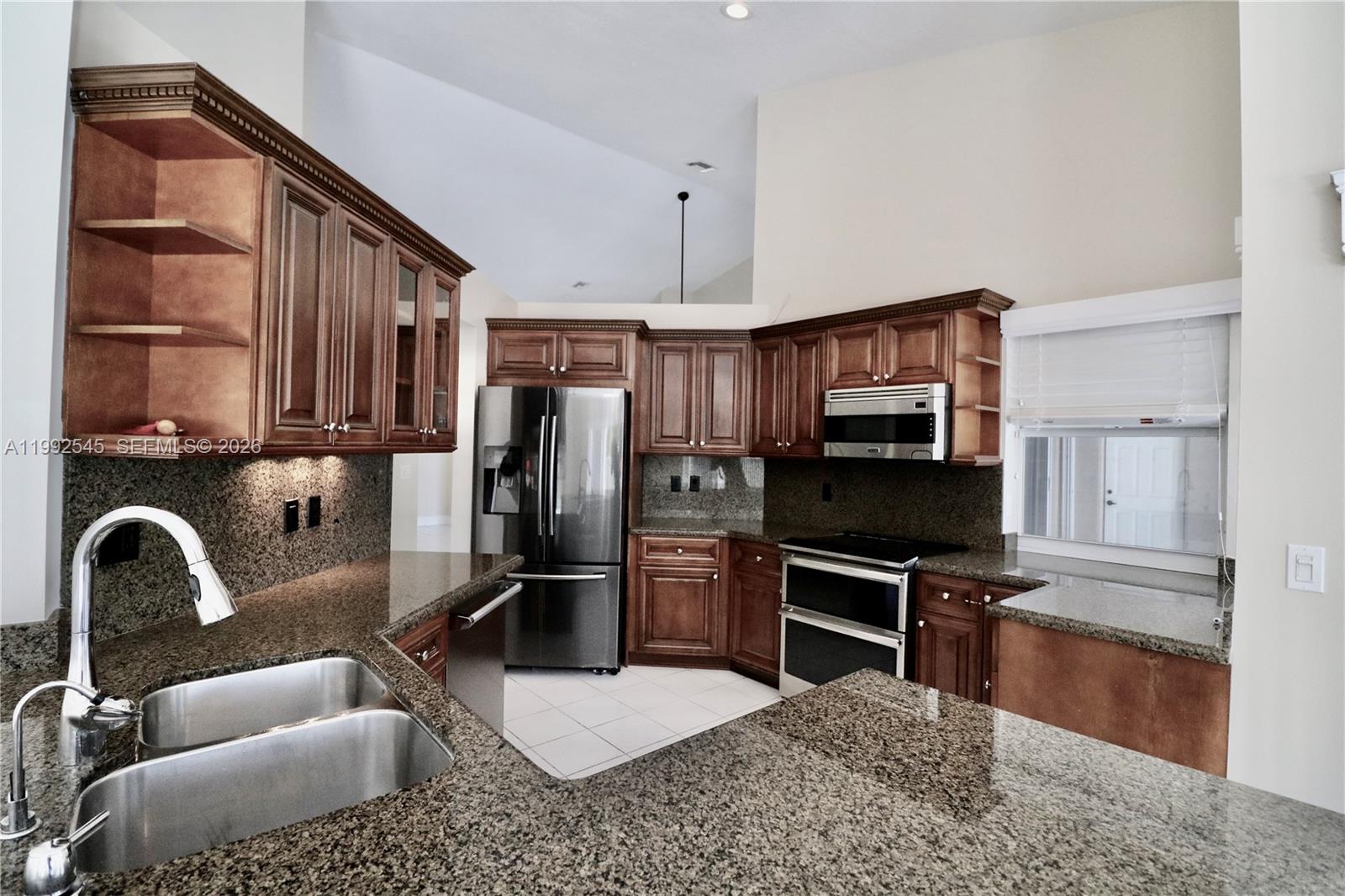 2686 Palmer Place Weston, FL 33332 - Photo 19 of 42 Appliances