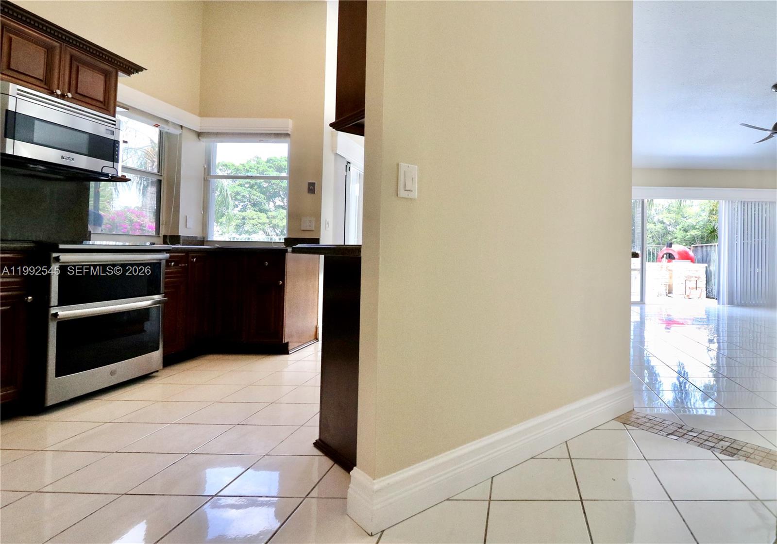 2686 Palmer Place Weston, FL 33332 - Photo 23 of 42