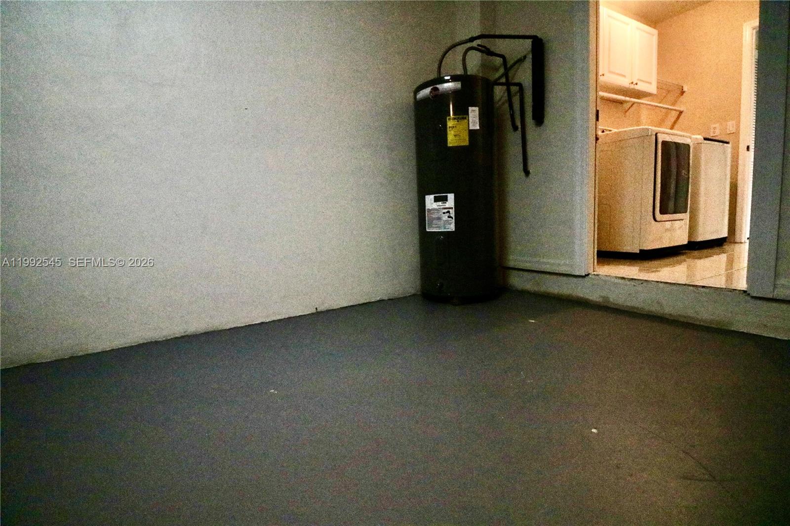 2686 Palmer Place Weston, FL 33332 - Photo 38 of 42 Garage 2
