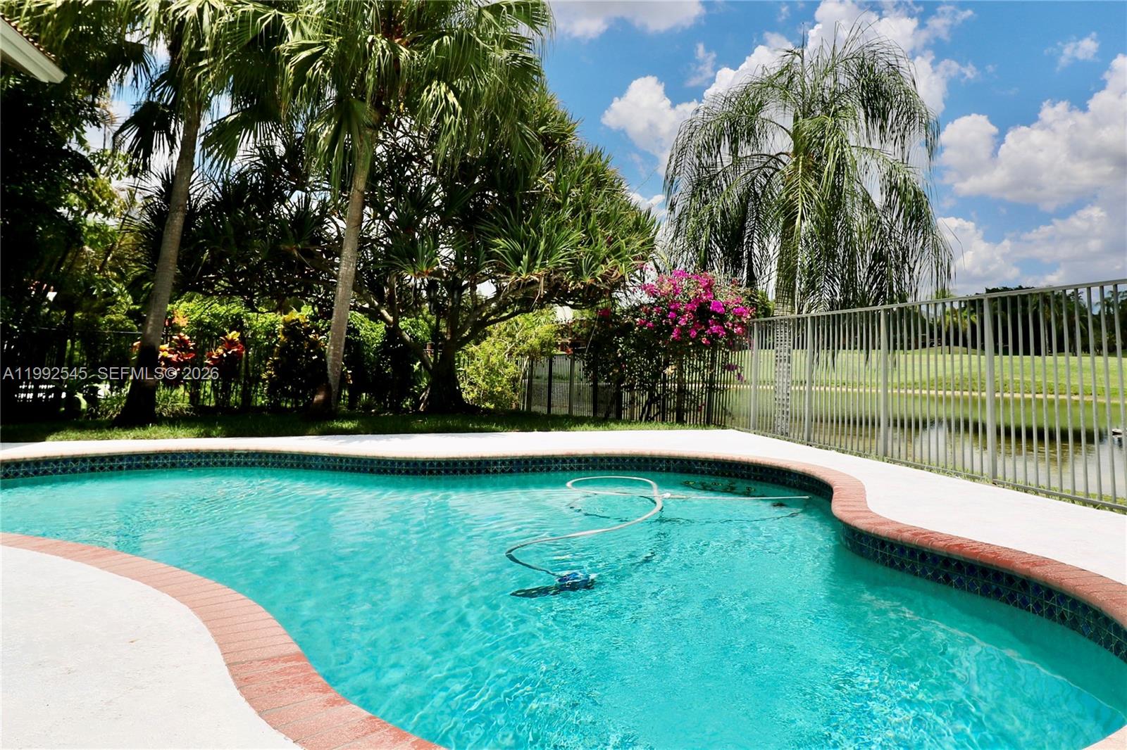 2686 Palmer Place Weston, FL 33332 - Photo 9 of 42