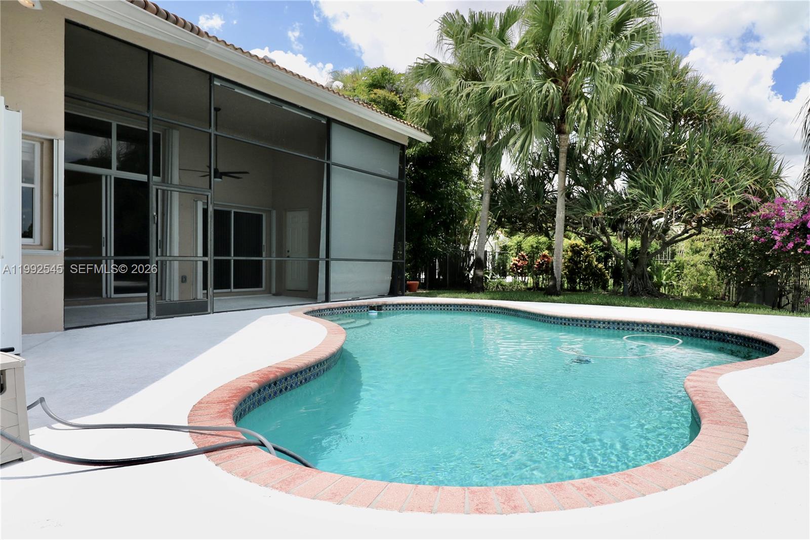 2686 Palmer Place Weston, FL 33332 - Photo 10 of 42
