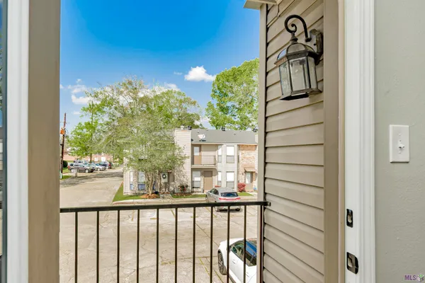 $1,450 | 9506 Jefferson Highway, Unit 16, St. George, LA 70809