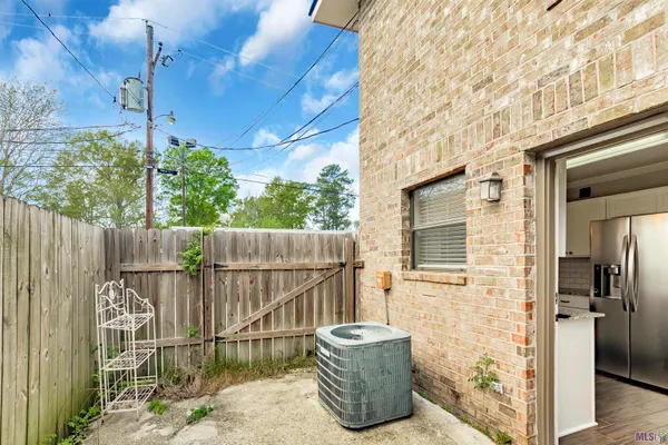 $1,450 | 9506 Jefferson Highway, Unit 16, St. George, LA 70809