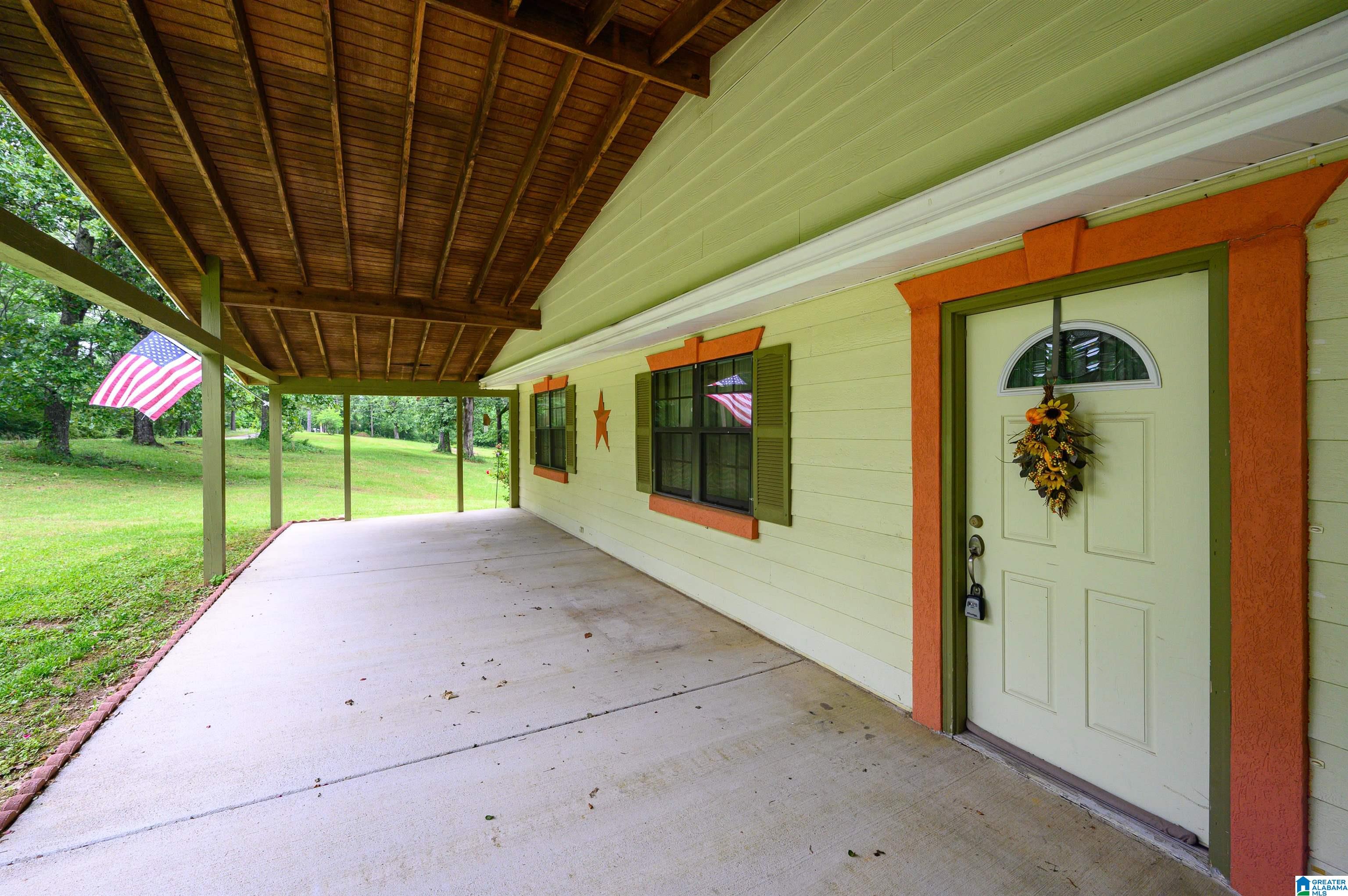 366 Porter Road Bessemer, AL 35022 - Photo 3 of 48