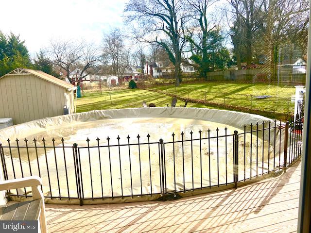 29 Hampton Road Linthicum, MD 21090 - Photo 14 of 68 Lovingly maintained Pool!