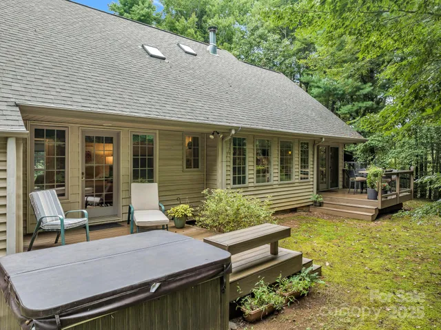 $580,000 | 129 Nolte Way, Saluda, NC 28773