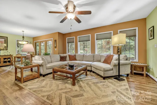 $580,000 | 129 Nolte Way, Saluda, NC 28773