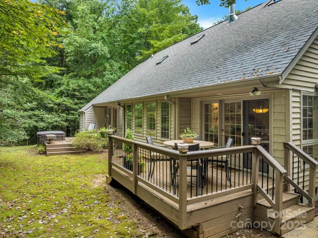 $580,000 | 129 Nolte Way, Saluda, NC 28773