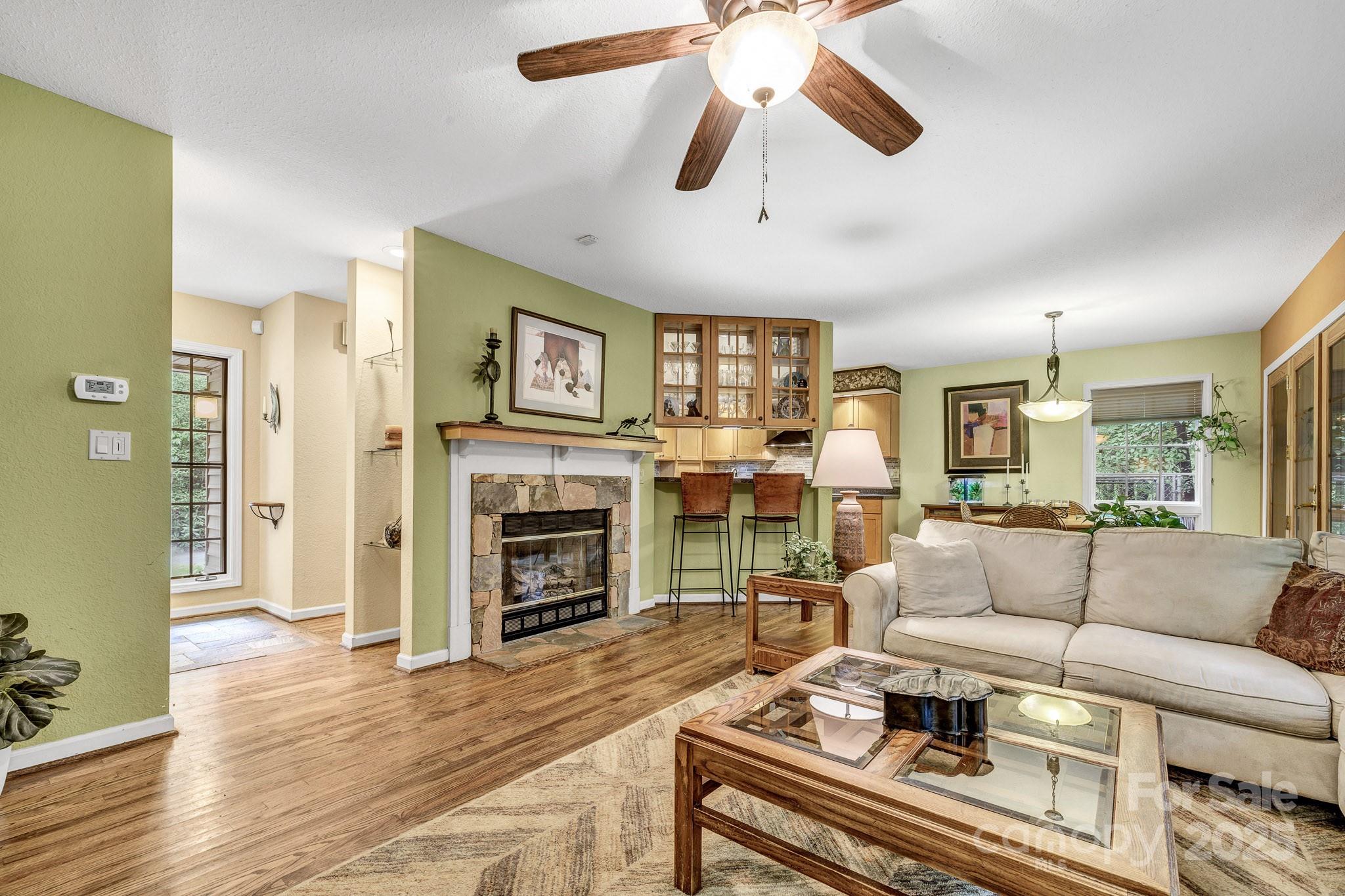 129 Nolte Way Saluda, NC 28773 - Photo 4 of 40