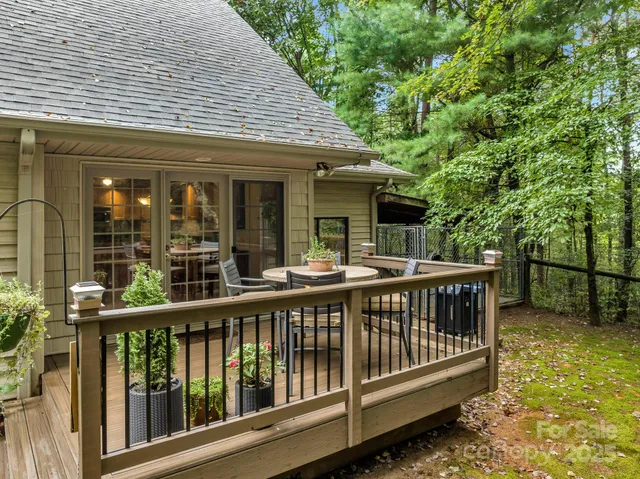 $580,000 | 129 Nolte Way, Saluda, NC 28773