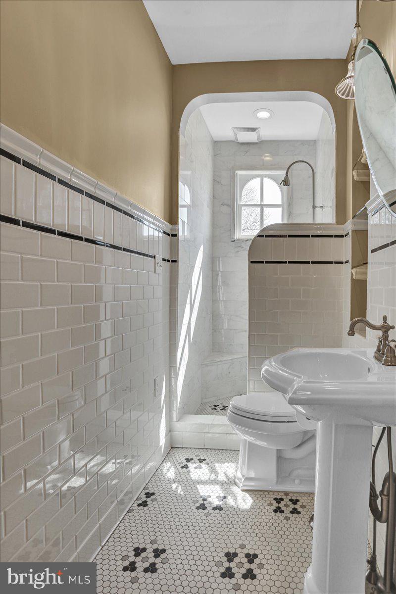 102 Kramer Lane Reading, PA 19606 - Photo 20 of 67