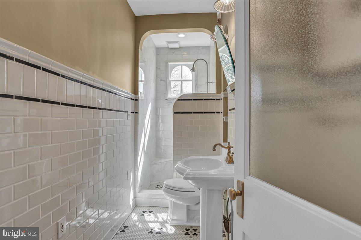 102 Kramer Lane Reading, PA 19606 - Photo 21 of 67