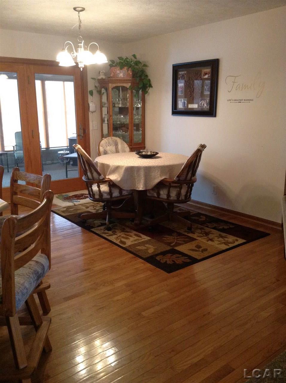 2175 Oakwood Road Adrian, MI 49221 - Photo 22 of 45 31280025-21.JPG
