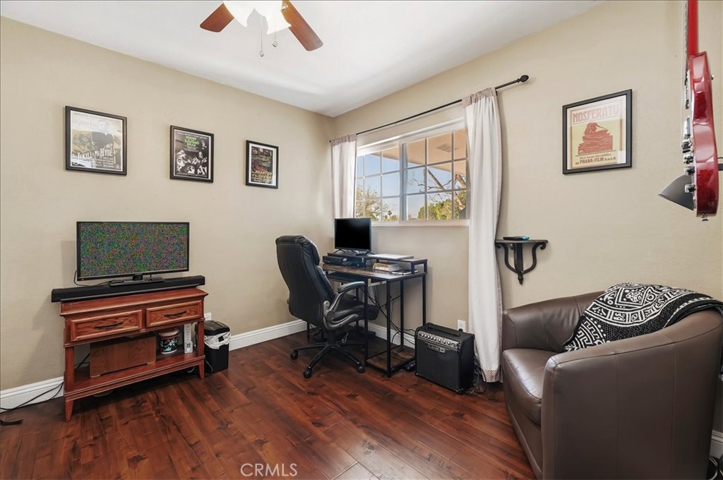 6698 Montclair Drive Riverside, CA 92504 - Photo 12 of 24