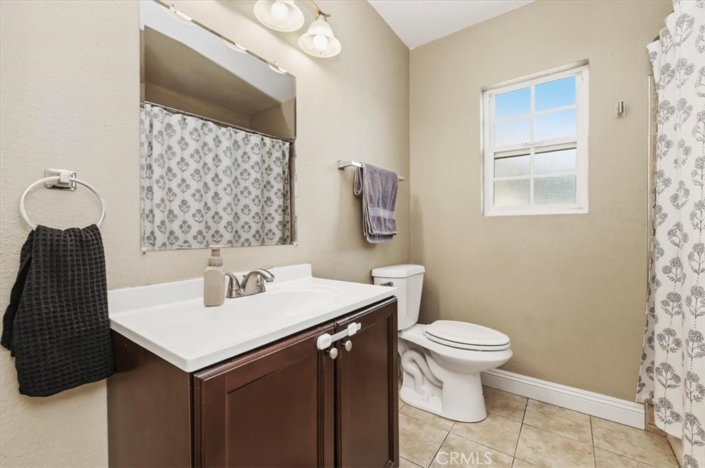 6698 Montclair Drive Riverside, CA 92504 - Photo 13 of 24