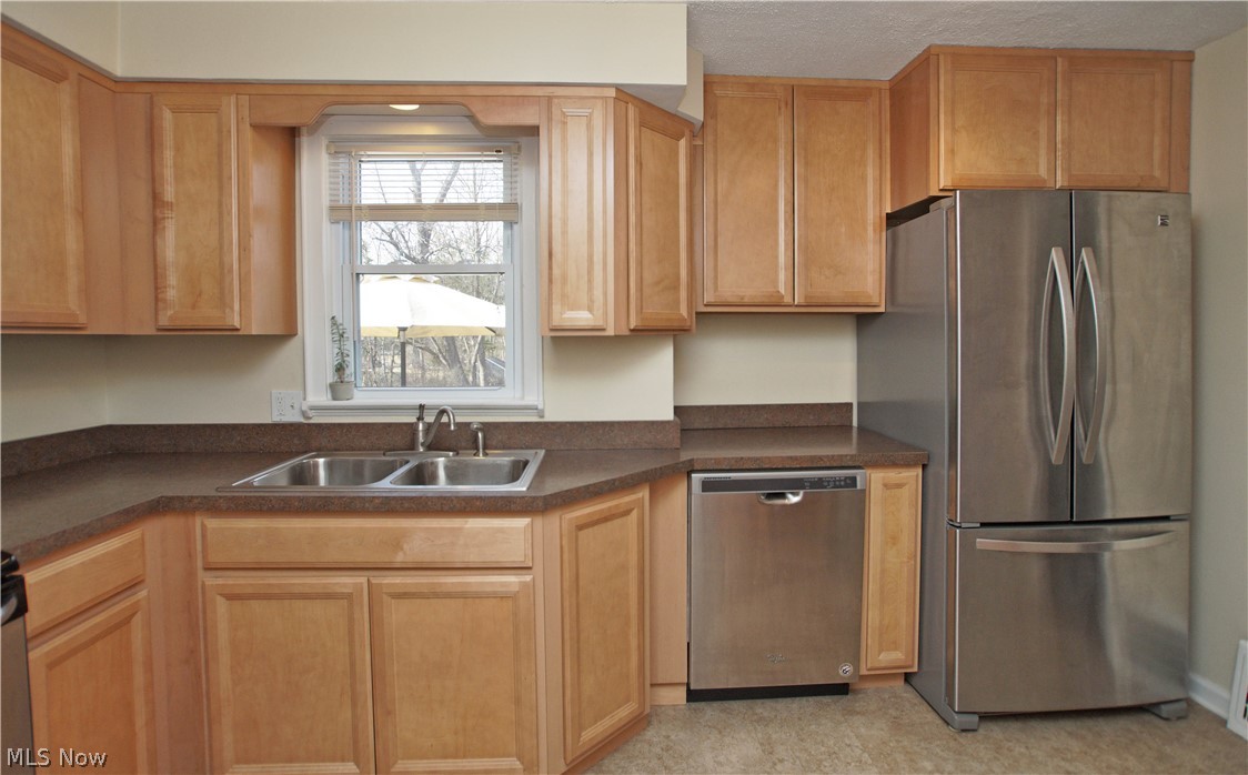 5207 Spencer Road Cleveland, OH 44124 - Photo 8 of 24 Gallery Image 8