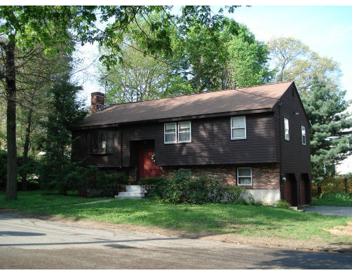 16 Longfellow Road Reading, MA 01867 - Photo 1 of 3 Gallery Image 1