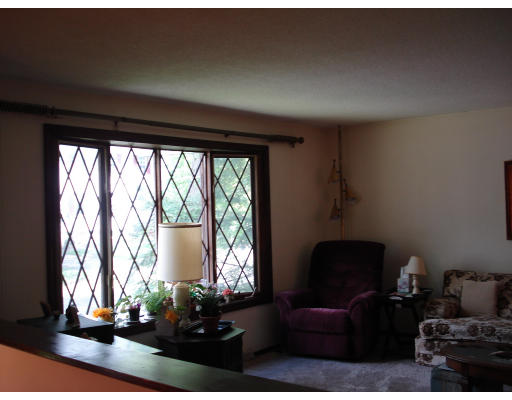 16 Longfellow Road Reading, MA 01867 - Photo 2 of 3 Gallery Image 2