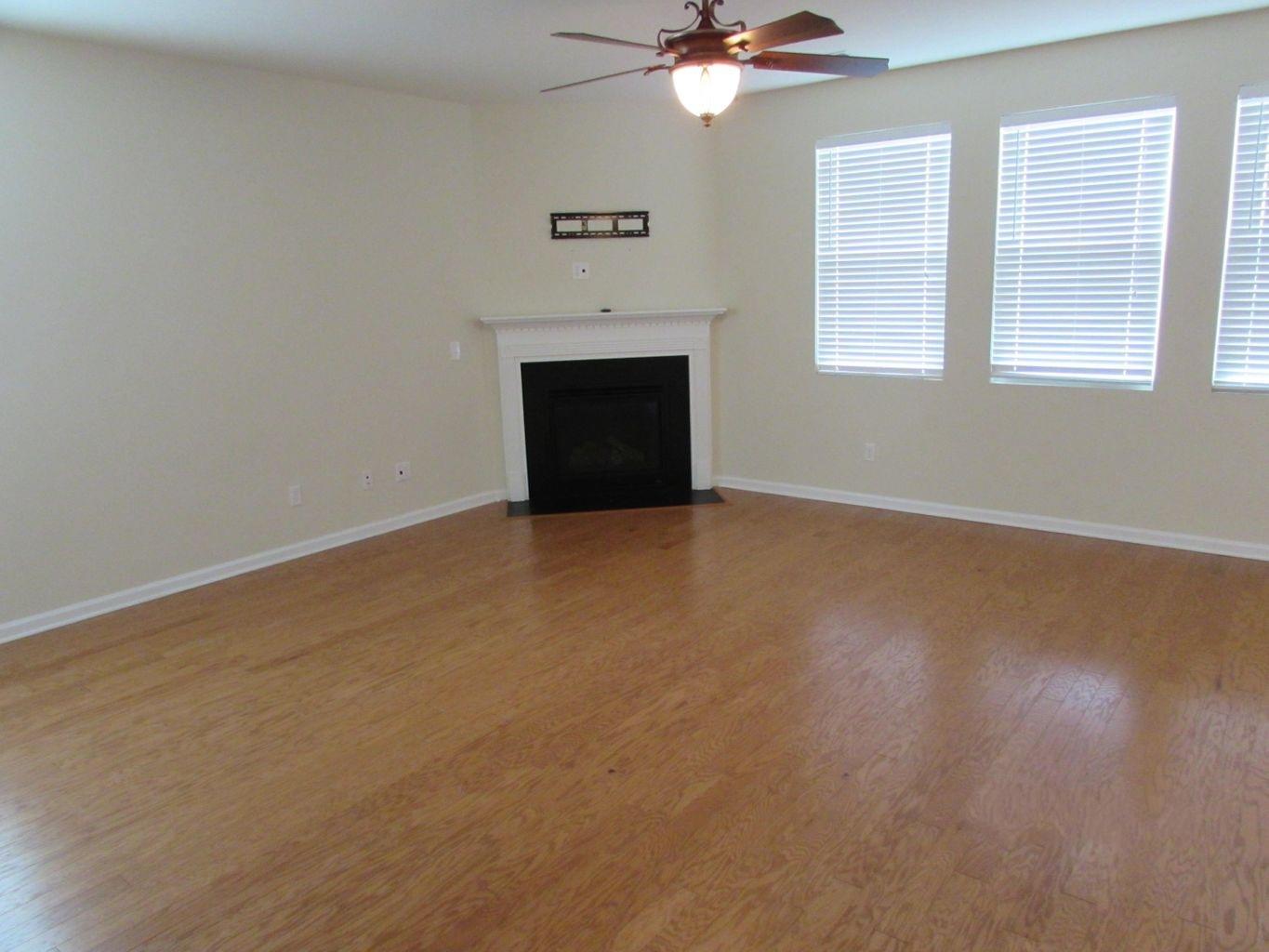 201 Decatur Drive Summerville, SC 29486 - Photo 2 of 13 20170609134019713520000000-o