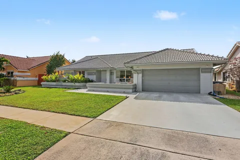 $660,000 | 9284 Laurel Green Drive, Boynton Beach, FL 33437