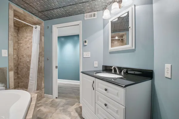 $750,000 | 830 Hillwood Boulevard, Nashville, TN 37209
