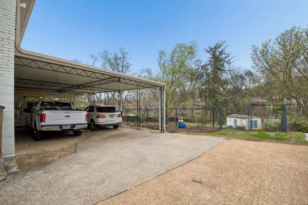 $750,000 | 830 Hillwood Boulevard, Nashville, TN 37209