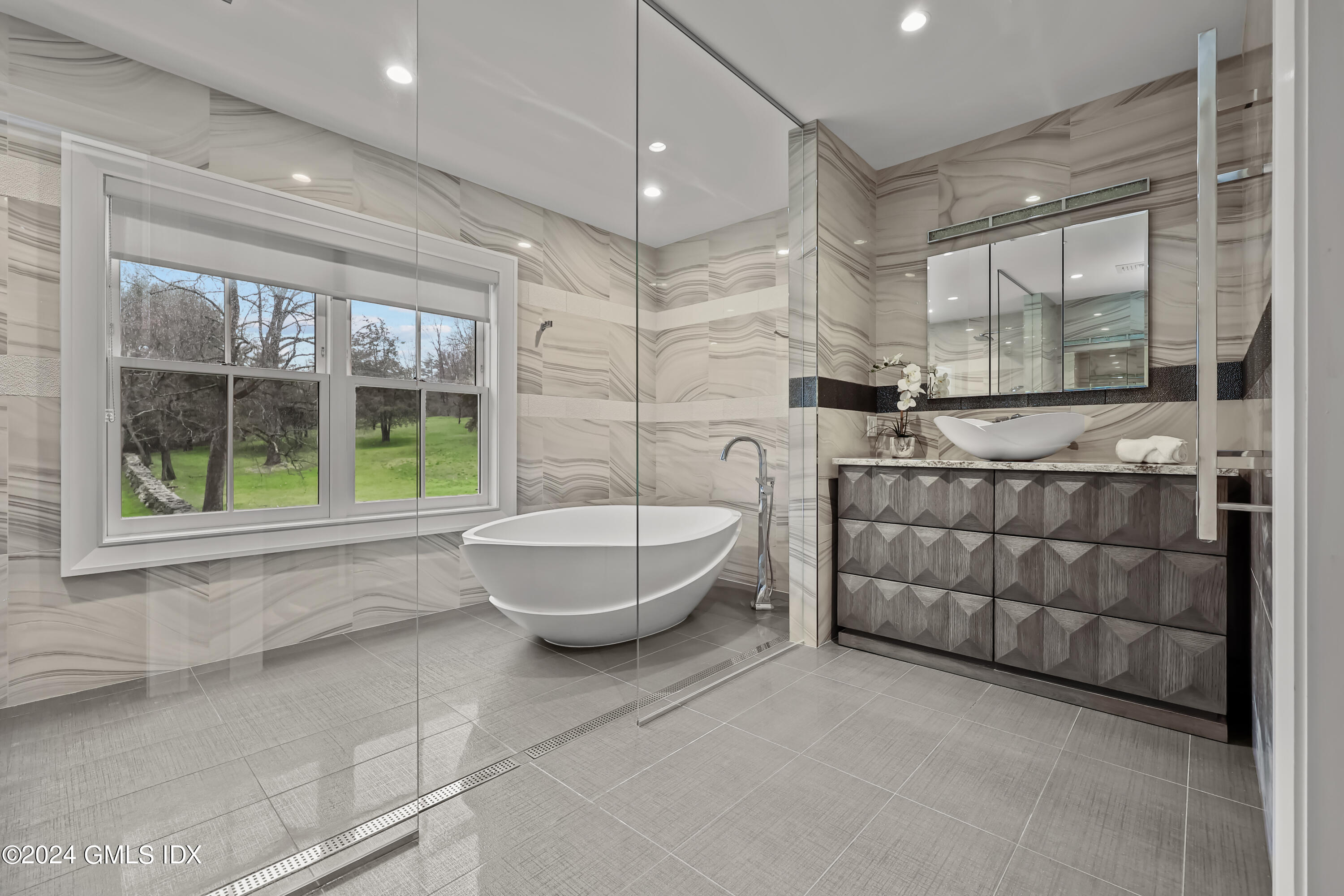 24 Highland Farm Road Greenwich, CT 06831 - Photo 19 of 34