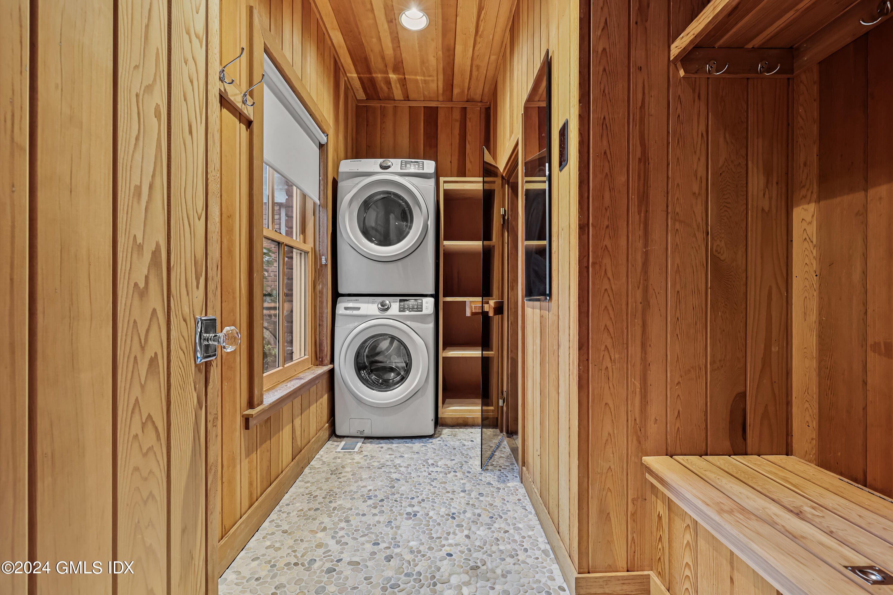 24 Highland Farm Road Greenwich, CT 06831 - Photo 25 of 34 a utility room with dryer and washer