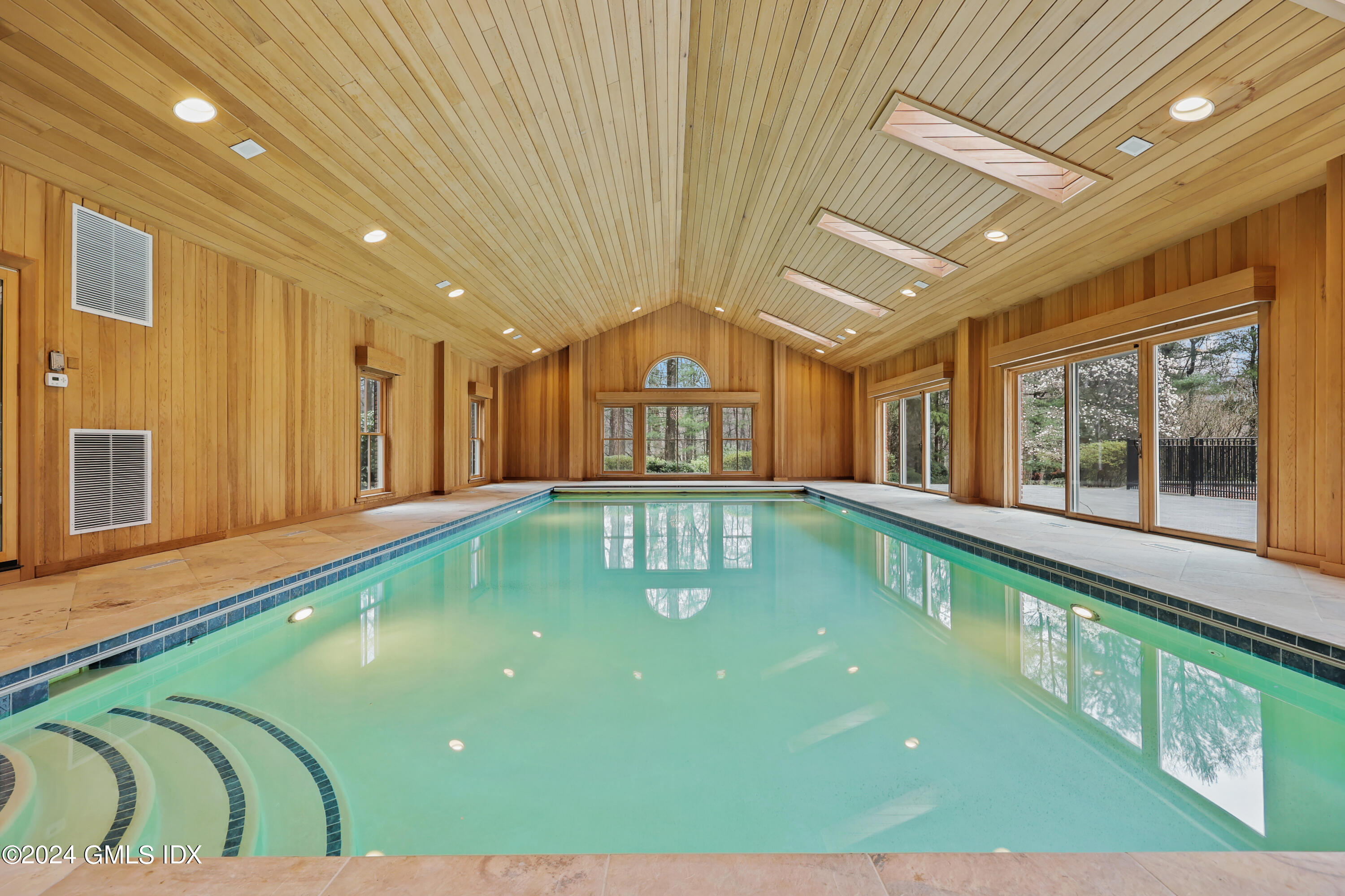24 Highland Farm Road Greenwich, CT 06831 - Photo 4 of 34