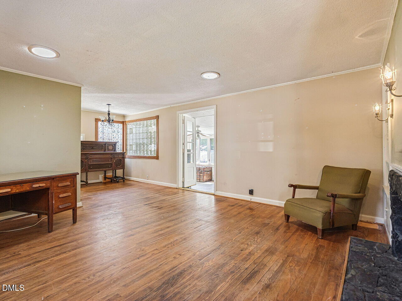 730 East Whitaker Mill Road Raleigh, NC 27608 - Photo 3 of 16 003-1280x960-living-room